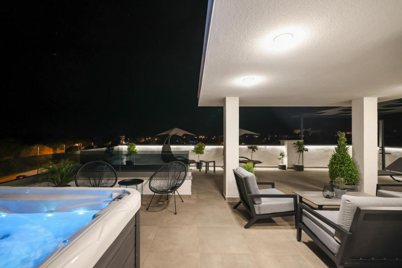 Leonardo Luxury Residence 2 Penthouse With Jacuzzi ザダル エクステリア 写真